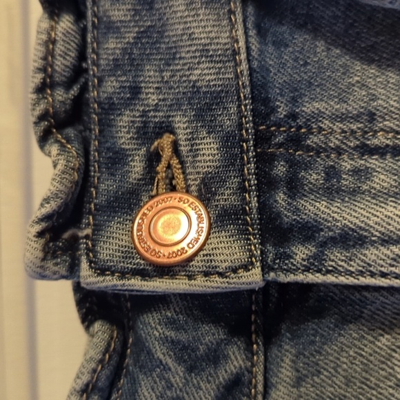 Unlock Your Inner Rebel with Our Distressed Denim Skirt - Perfect for Festivals - Picture 5 of 11